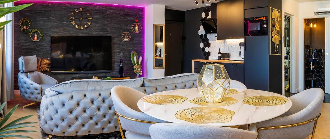 Magnifique Loft / Spa En Face De La Cathedrale ! Нарбон Екстериор снимка