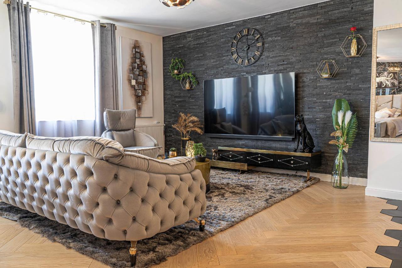 Magnifique Loft / Spa En Face De La Cathedrale ! Нарбон Екстериор снимка